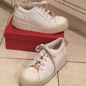 Vintage platform sneakers